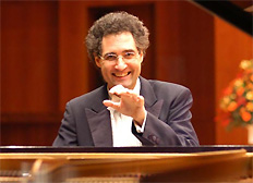 Artist photo of Matthias Kirschnereit - Piano