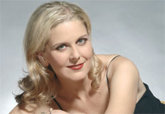 bildArtist photo of Ptassek, Cornelia - Soprano