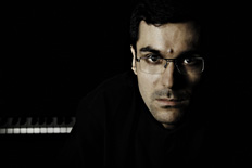 Stepan Simonian Artist photo of Stepan Simonian - Piano
