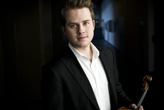 Tobias Feldmann Artist photo of Tobias Feldmann - violin