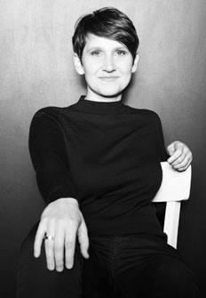 Eva Resch Artist photo of Eva Resch - Soprano