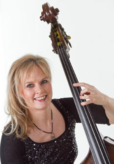 bildArtist photo of Hoock, Christine - Double Bass