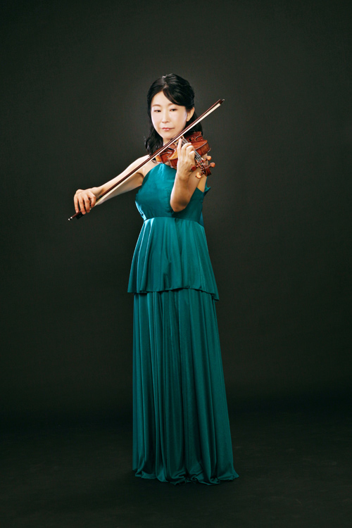bildArtist photo of Uemura, Riyo - Violin