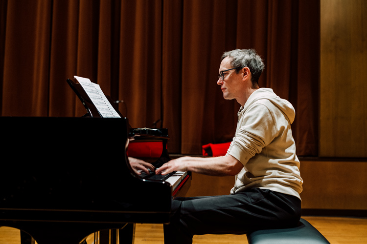bildArtist photo of Zoller, Walter - Piano