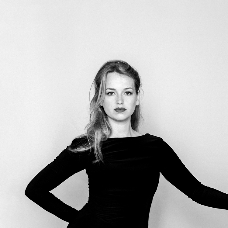 Eva Zalenga Artist photo of Eva Zalenga - Soprano