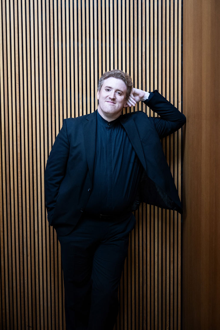 Mino Marani Artist photo of Mino Marani - Conductor