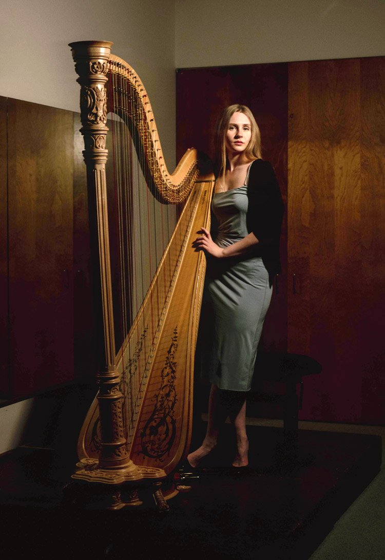 Tjasha Gafner Artist photo of Tjasha Gafner - Harp