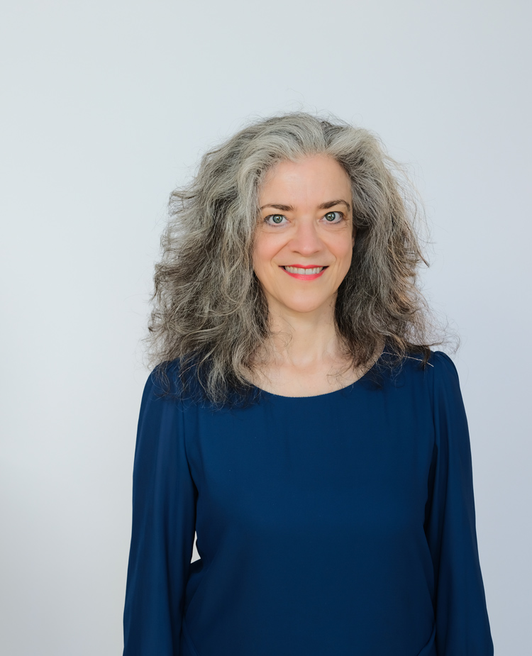 bildArtist photo of Louis, Verena - Piano