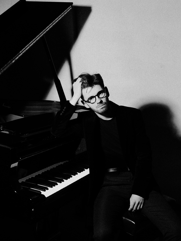 bildArtist photo of Sroczyński, Miłosz - Piano