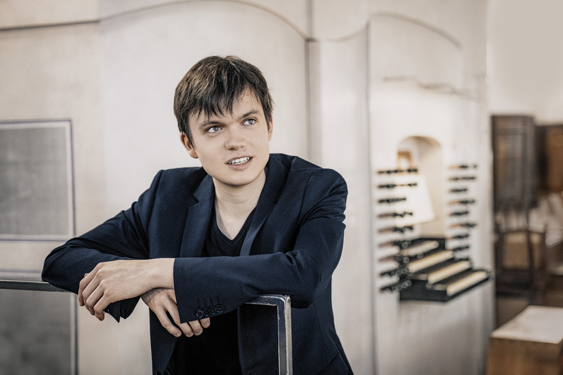 bildArtist photo of Becker, Julian Emanuel - Piano, Organ